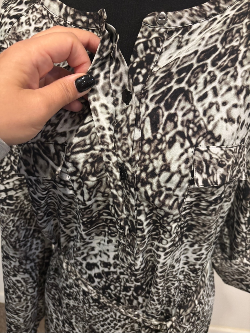 Black & White Animal Print Shirt Dress with rhinestone detail - Women's size 14 - Picture 3 of 5
